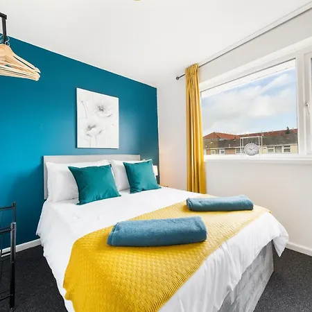 Apartment 3 Bed City Centre House Free Parking